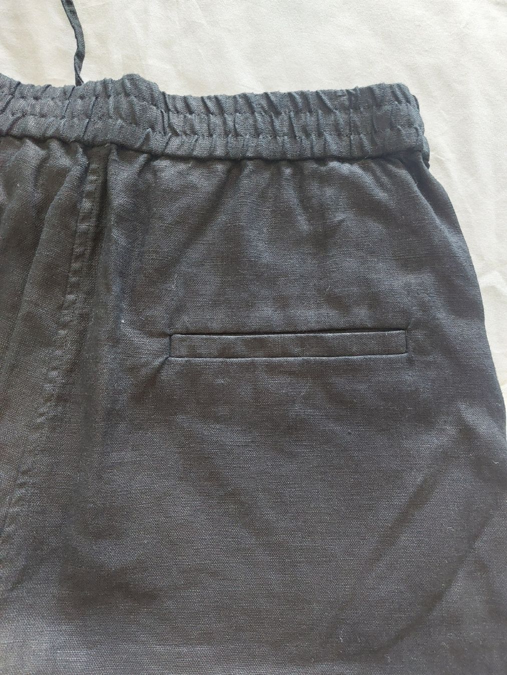 Cos Pantaloni: COS Leinen Bermudas, Shorts,  Gr.S – Usato da Thun venduto da Alexanna 2