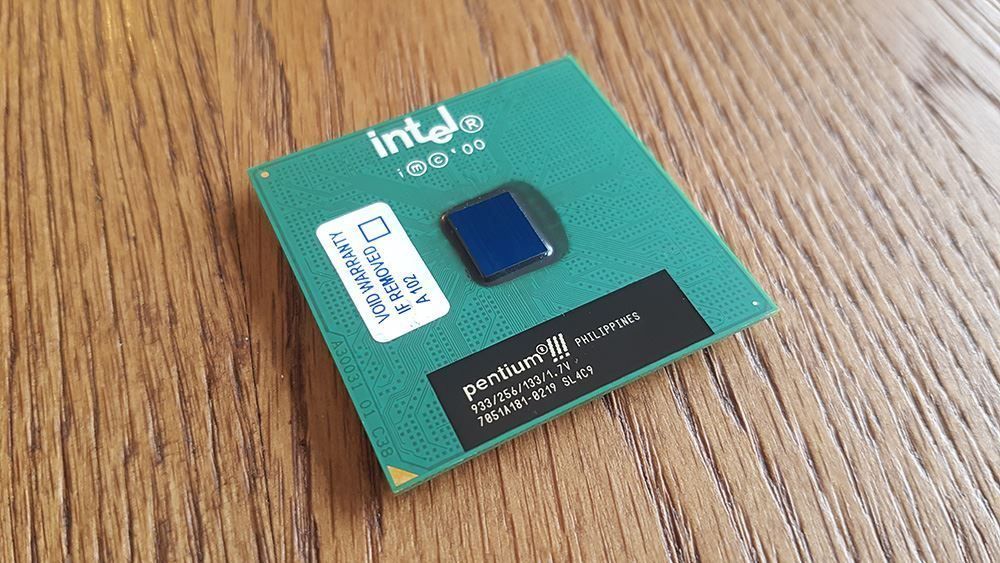 INTEL PENTIUM 3 - 933 MHz, 256/133 FCPGA | Kaufen auf Ricardo