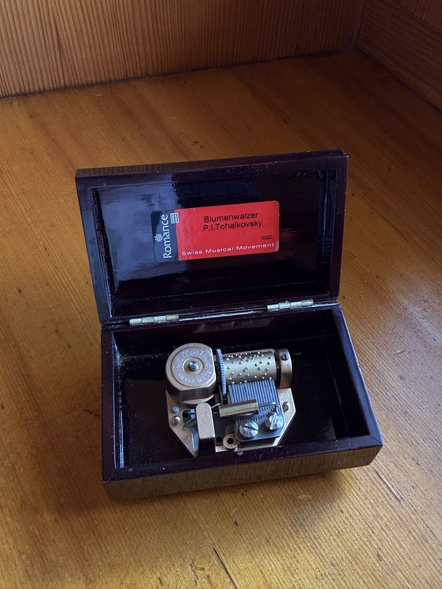 Strumenti musicali: Romance music box Blumenwalzer P.I. Tchaikovsky – Usato da Le Sentier venduto da dar_hb62 1