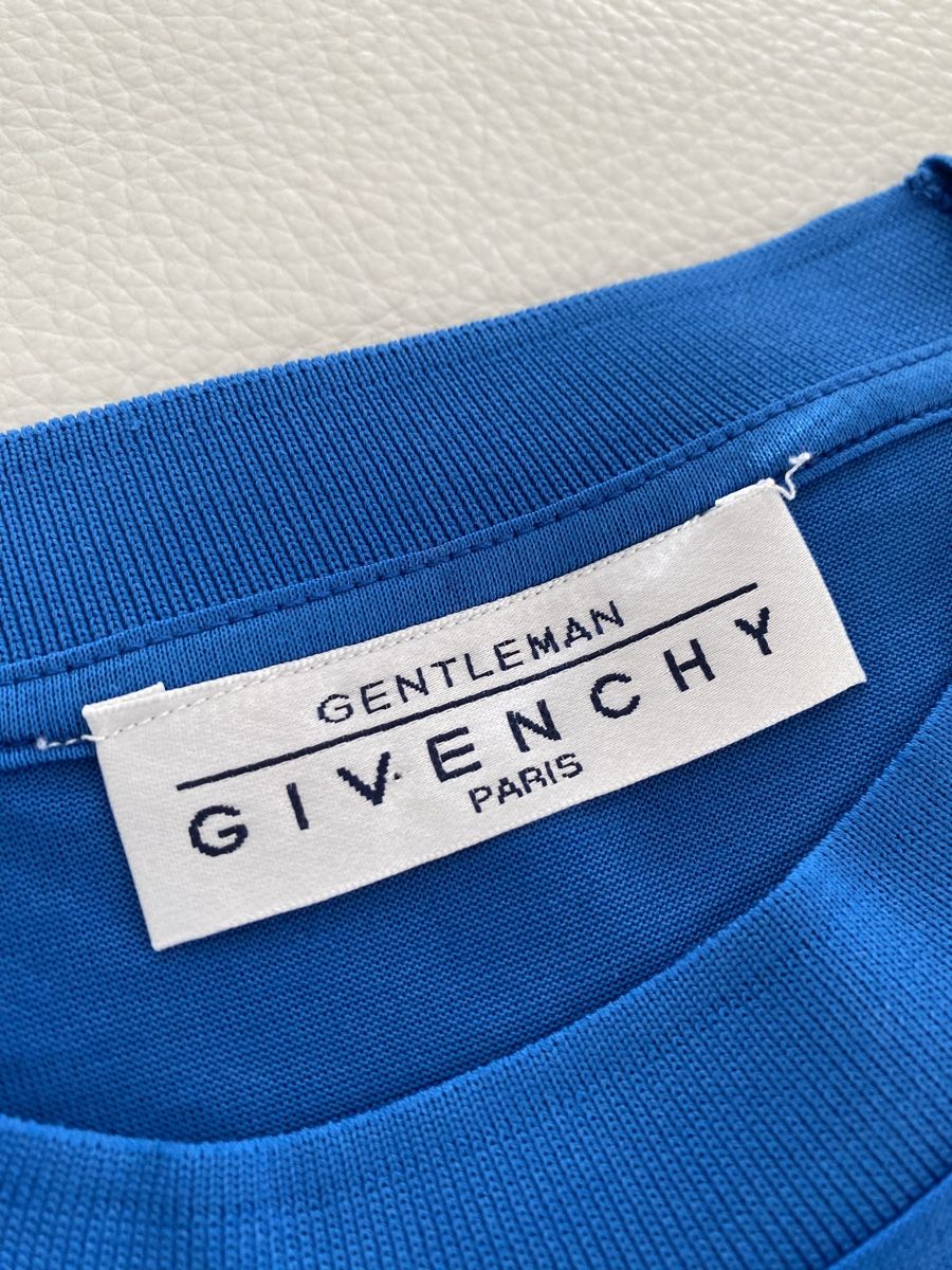 Givenchy T-Shirts: Givenchy Tshirt – Gebraucht aus Opfikon von Luis144 8