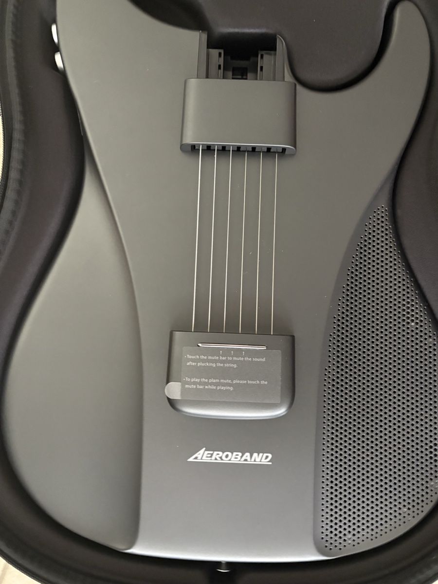Strumenti musicali: Aeroband guitar – Nuovo (secondo la descrizione) da Bonstetten venduto da ehdabau 2