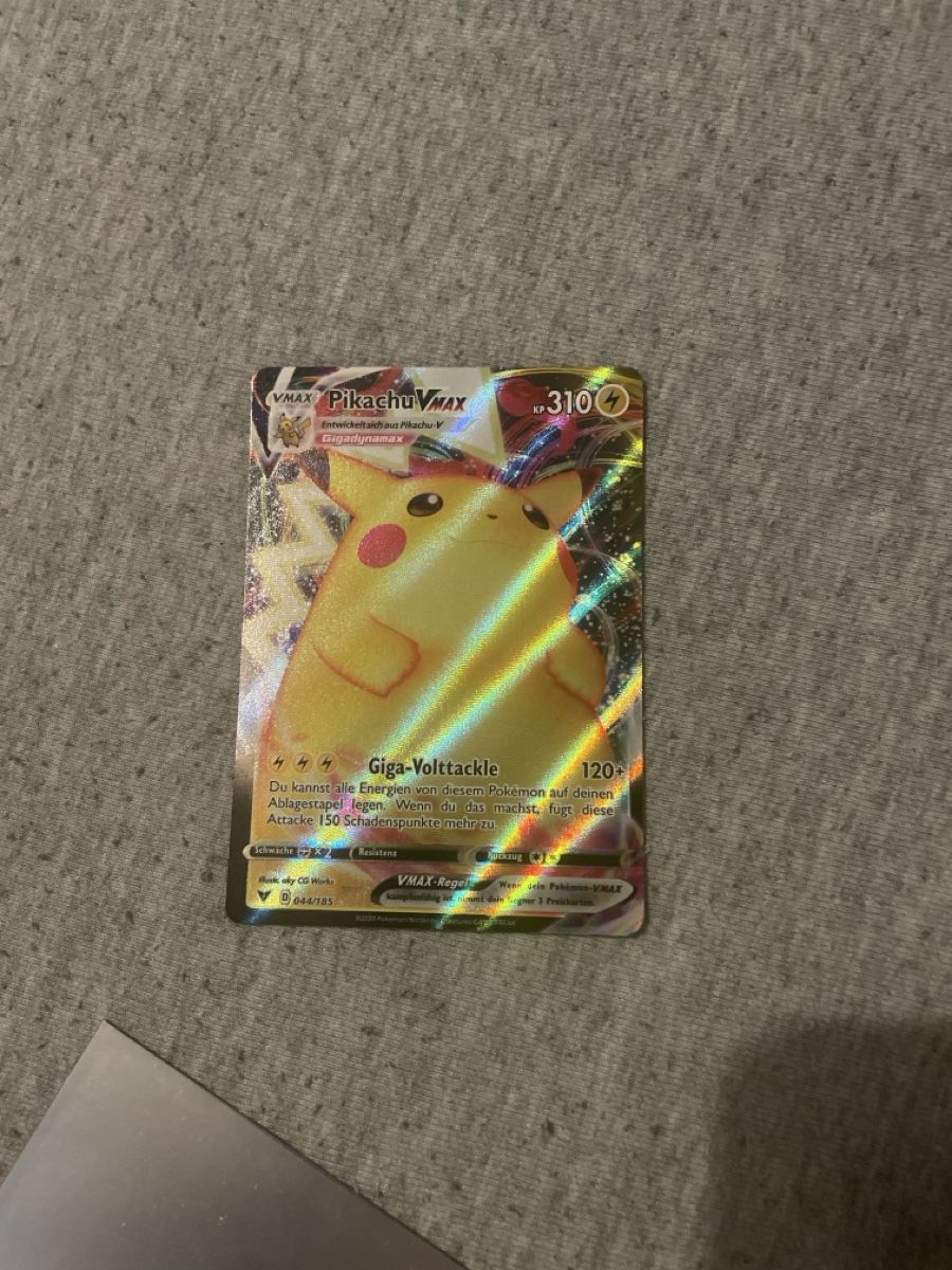 Pokémon Sammelbilder & Trading cards: Pikachu VMAX Farbenschock – Neu (gemäss Beschreibung) aus Flawil von Duft-Alchemist