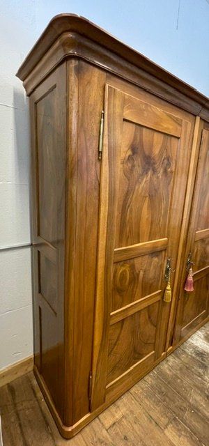 Armadi: Biedermeier-Schrank Nussbaum – Usato da Oberrieden venduto da Ket25 1