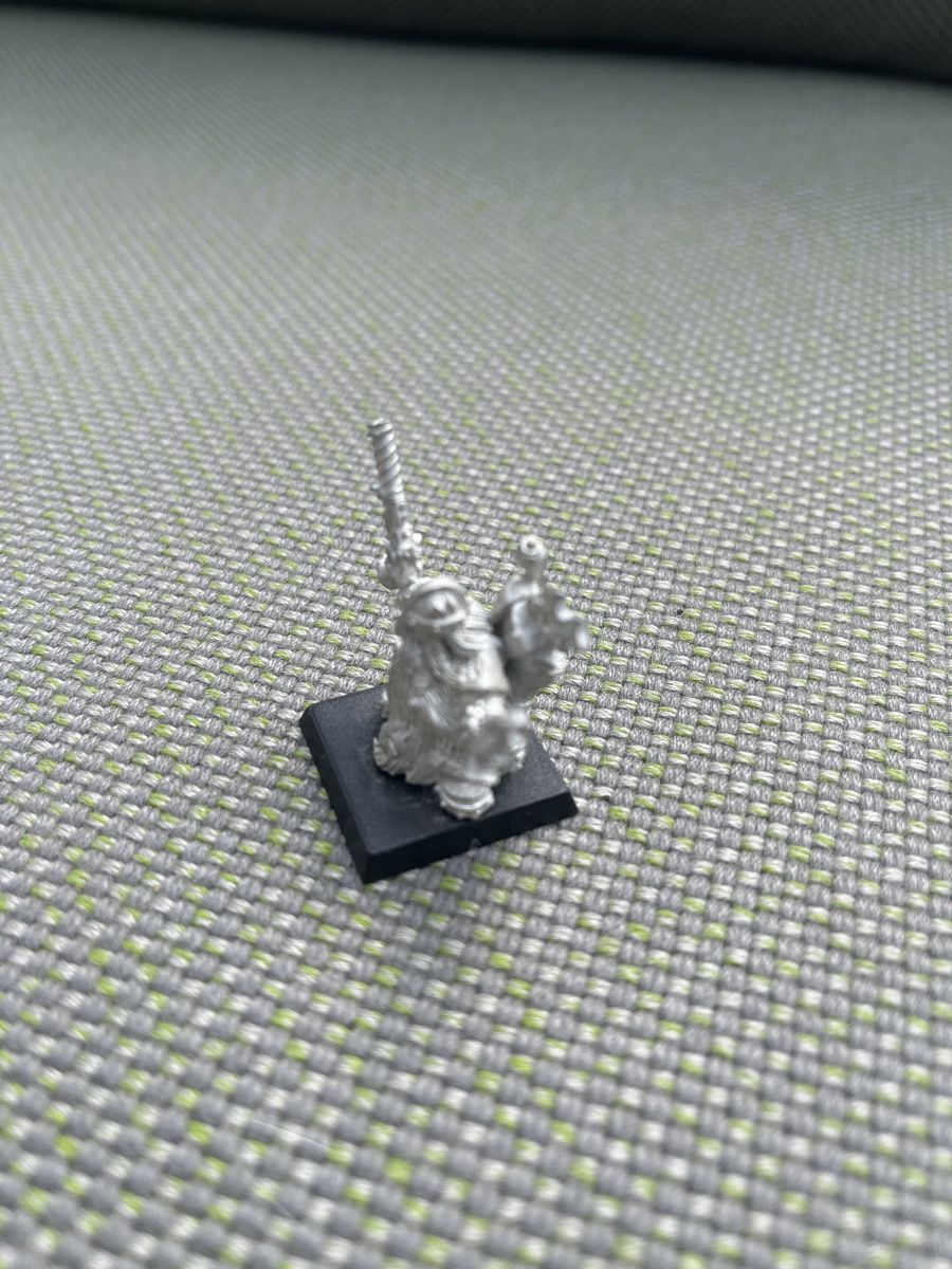 Statuette: Warhammer Metall Figur – Usato da Nussbaumen AG venduto da Miri-Bigi 1