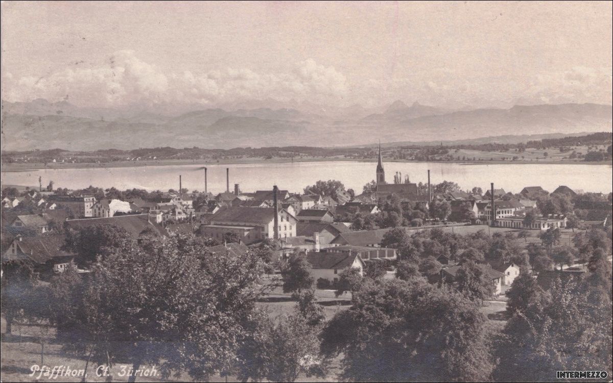 Cartes postales: Pfäffikon ZH // Dorf Fabrik ca. 1920 – D'occasion à Basel par intermezzo12