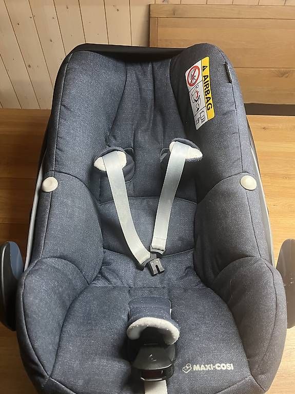 Auto-Kindersitze: Maxi cosi Babyschale für Auto – Gebraucht aus Wasen im Emmental von fix87 1