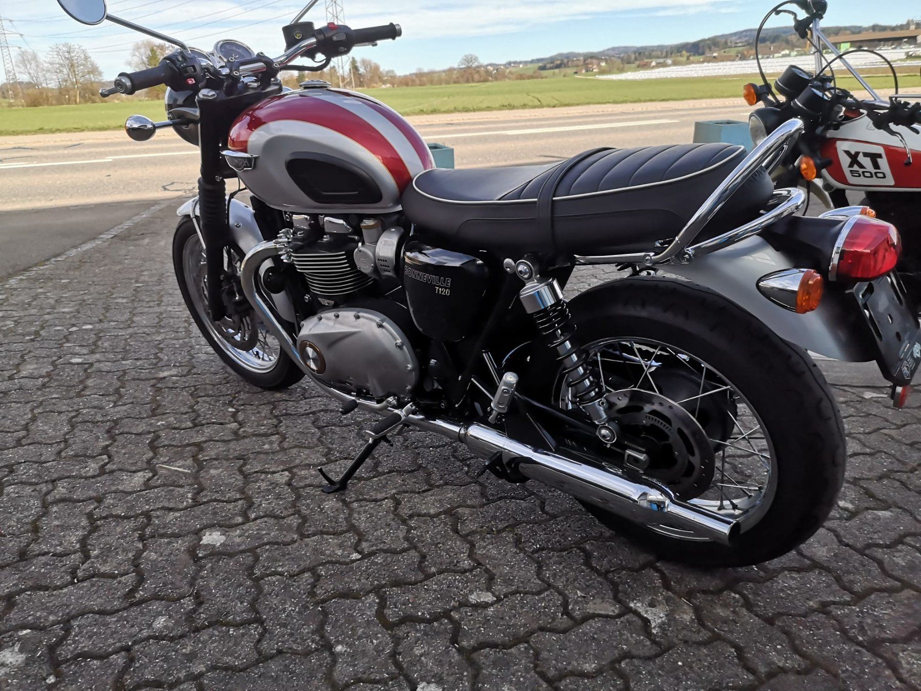 Triumph Strasse: Triumph Bonnewille 1200 T120  3280km 80PS – Gebraucht aus Lommis von twospark 6