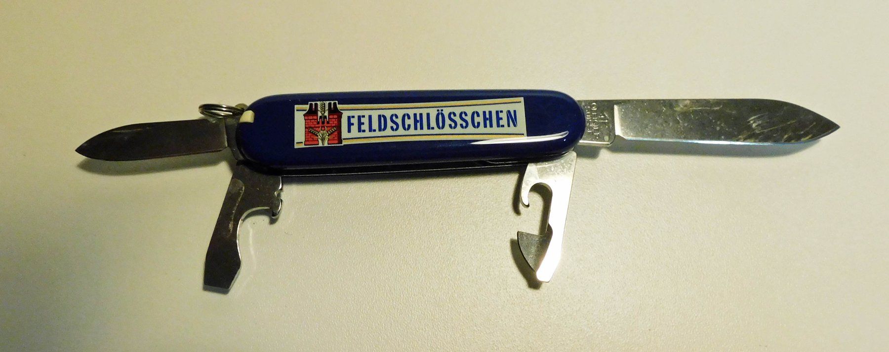 Feldschlösschen Couteaux de poche: Sackmesser Feldschlösschen Offiziersmesser – D'occasion à Sursee par 76 1
