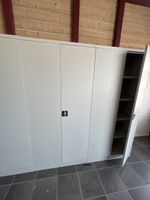 Metallschrank , Lagerbuero Schrank grau Top Zustand