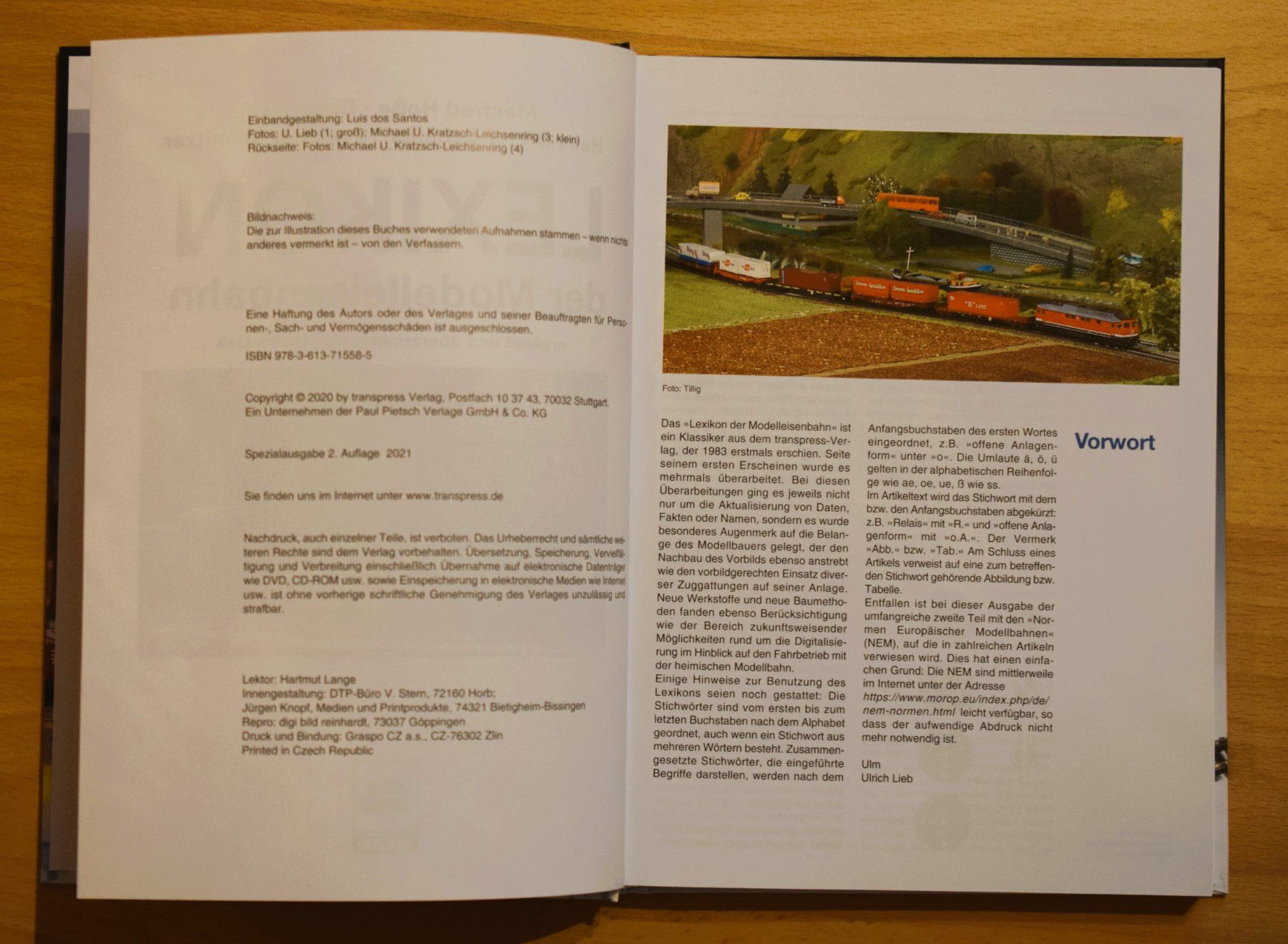 Livres: Lexikon der Modelleisenbahn – D'occasion à Grabs par Fadenquarz 1