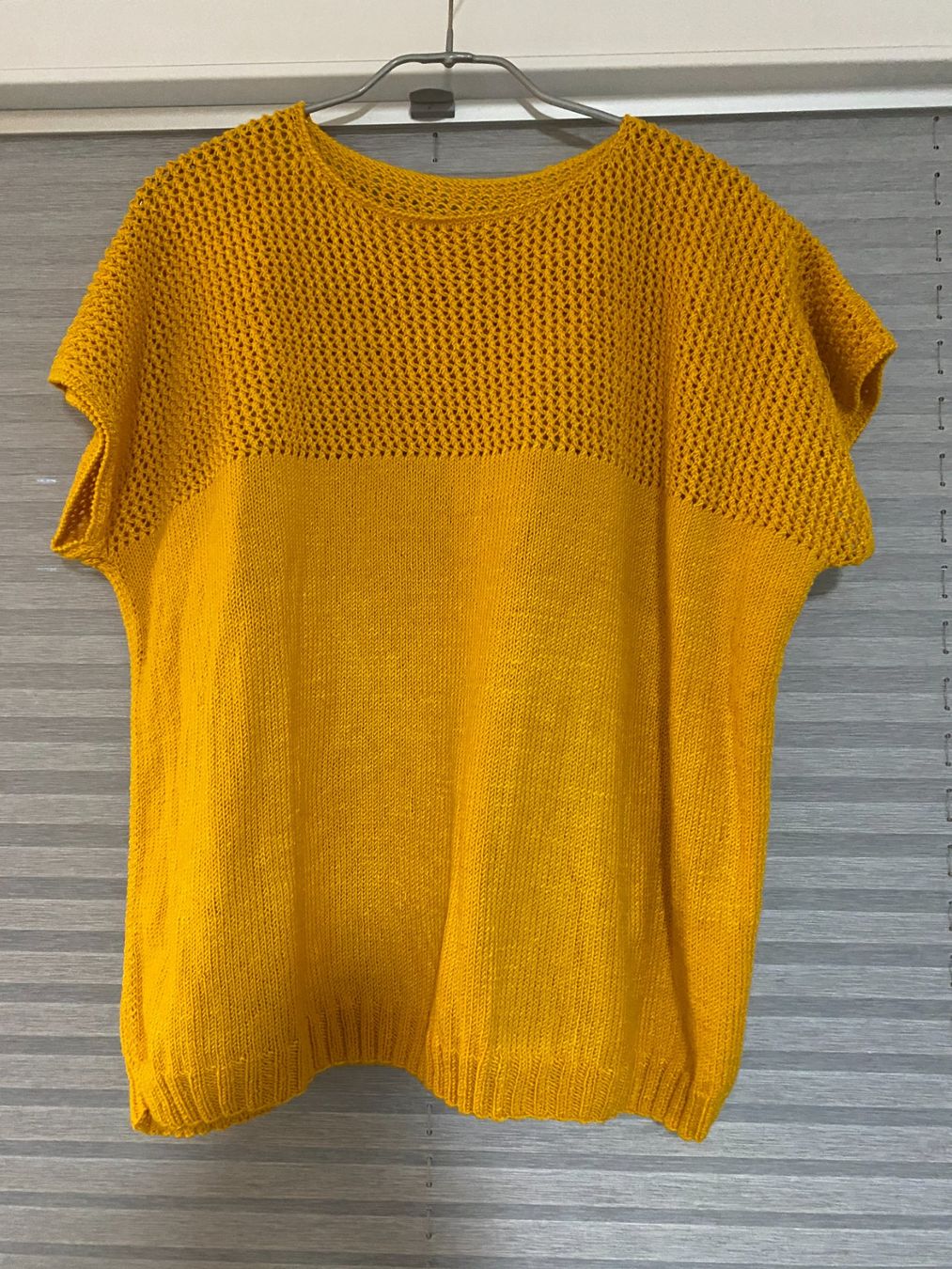 Top: Pull tricot fait main – Nuovo (secondo la descrizione) da Granges venduto da Macaroni24