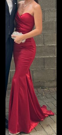 Rotes Abendkleid - Fjolla Nila