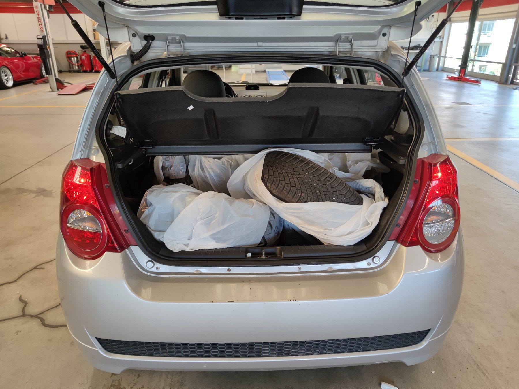 Chevrolet Autos: Chevrolet Aveo 1.4 16V LS Plus – Gebraucht aus Neuenhof von  7
