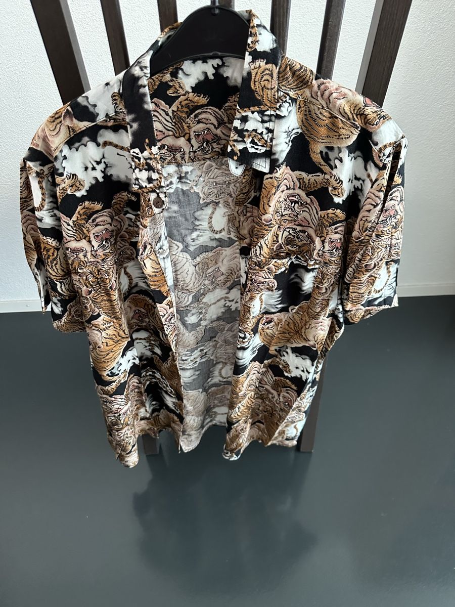 Camicie: Sommerliches Tigerhemd – Usato da Schlieren venduto da James1010