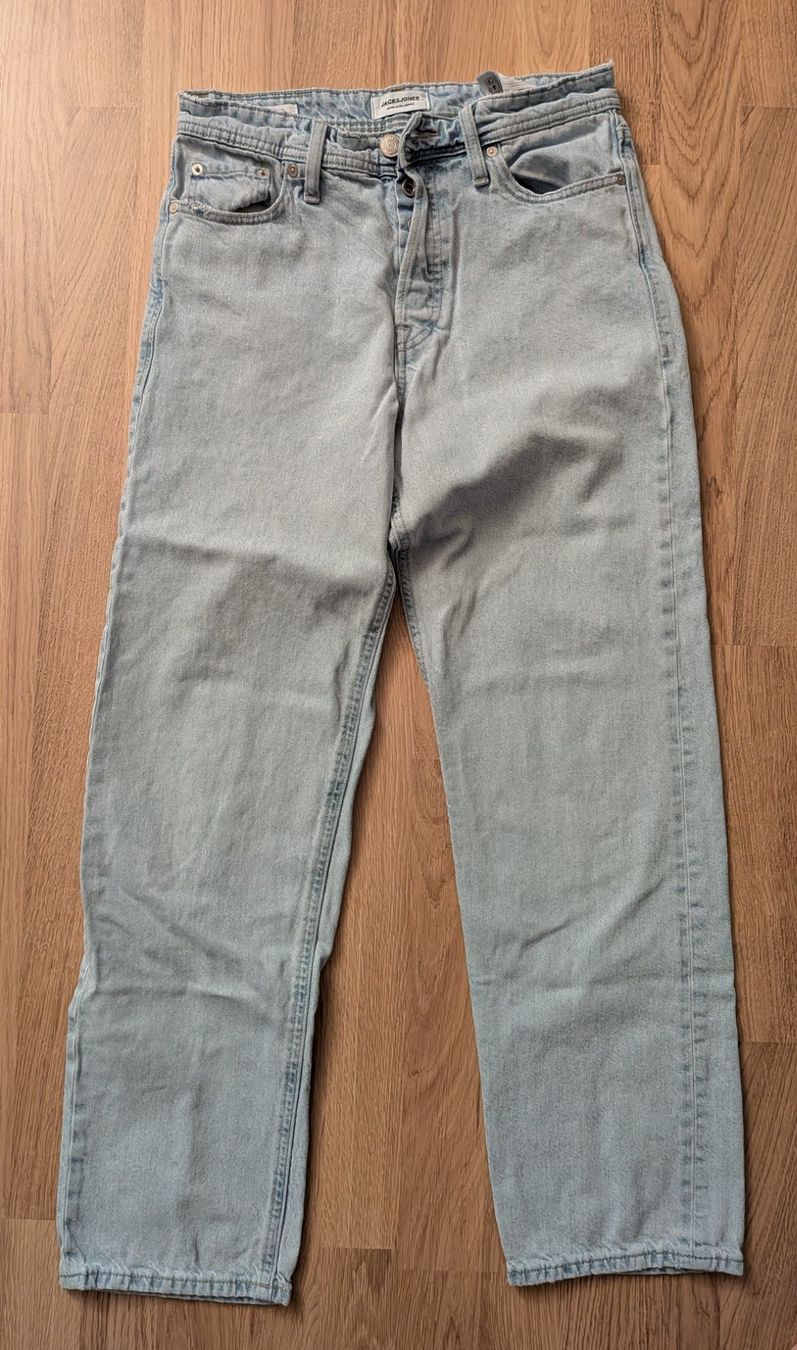 Jack & Jones Kleiderpakete: 2 paar Jack and Jones Jeans Gr 29/34 – Gebraucht aus Oberwil von CC_ART