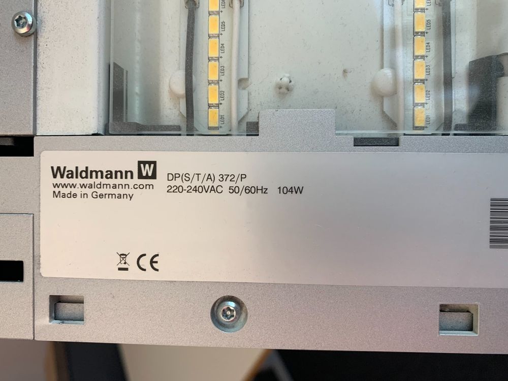 Waldmann LAVIGO Twin-T - lampadaire LED