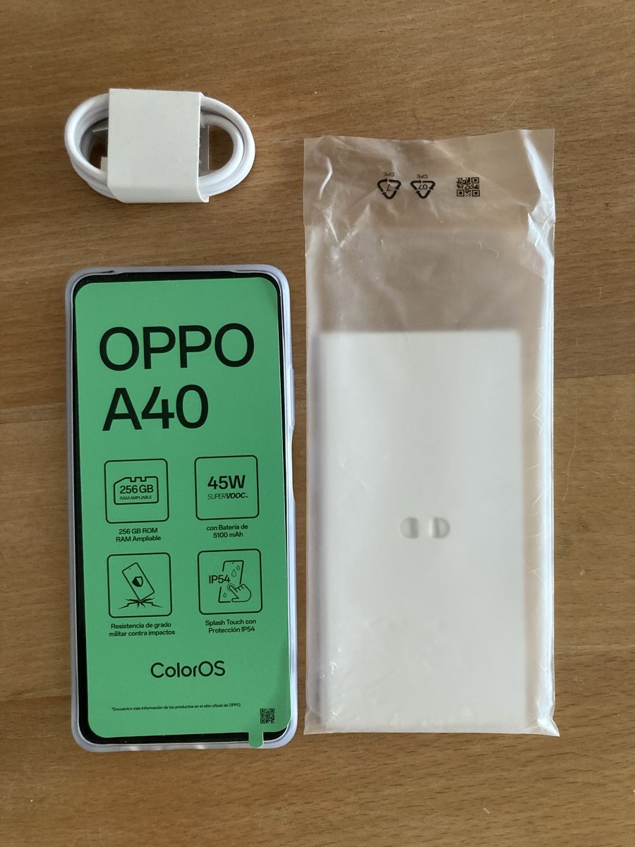 Oppo Telefoni cellulari / Smartphones: OPPO A40 new ! Only usb cable – Usato da St. Gallen venduto da Parrotb