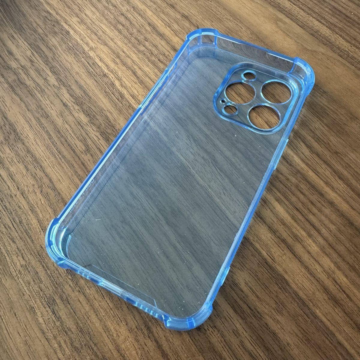 Apple Cover & Protezioni schermo: Apple iPhone 15 Pro Hülle (blau) NEU – Nuovo e nell'imballaggio originale da Zürich venduto da Artcore 2