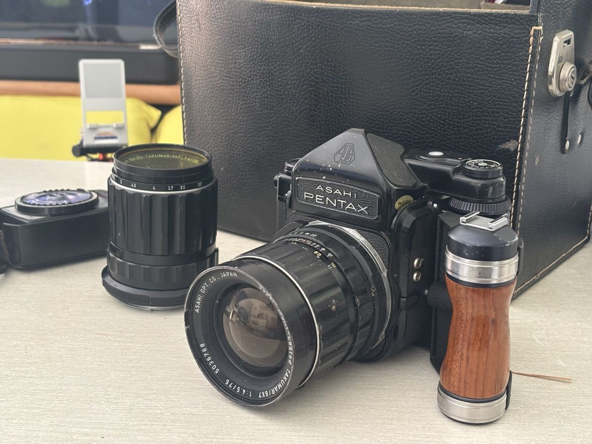 Pentax Fotocamera: Pentax ashai 6/7 – Usato da Cadro venduto da sid_rqs9 1
