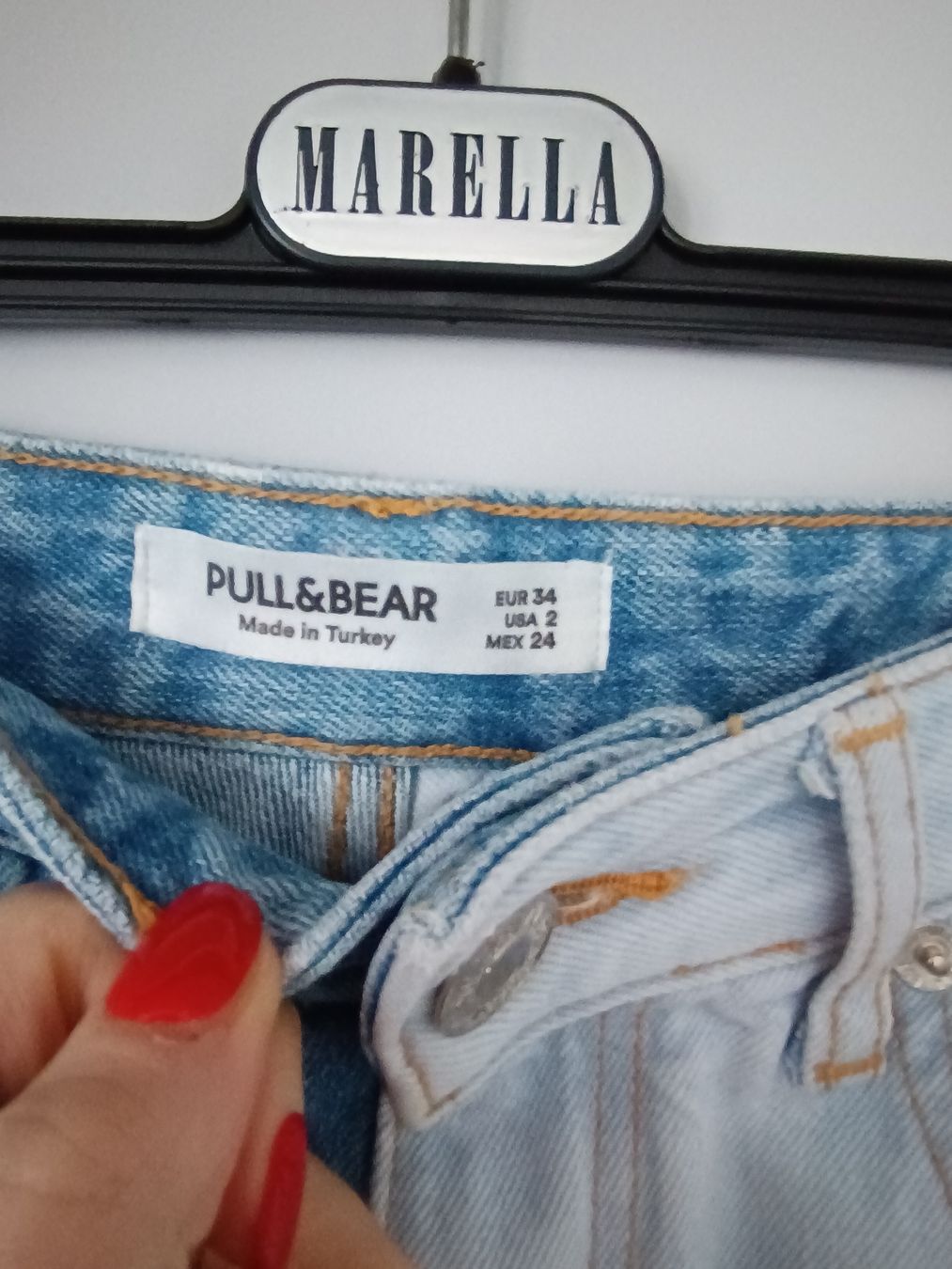 Pull&Bear Jeans: zweifebige Jeans (Pull&Bear) – Usato da Oberbipp venduto da jan_68pd 1