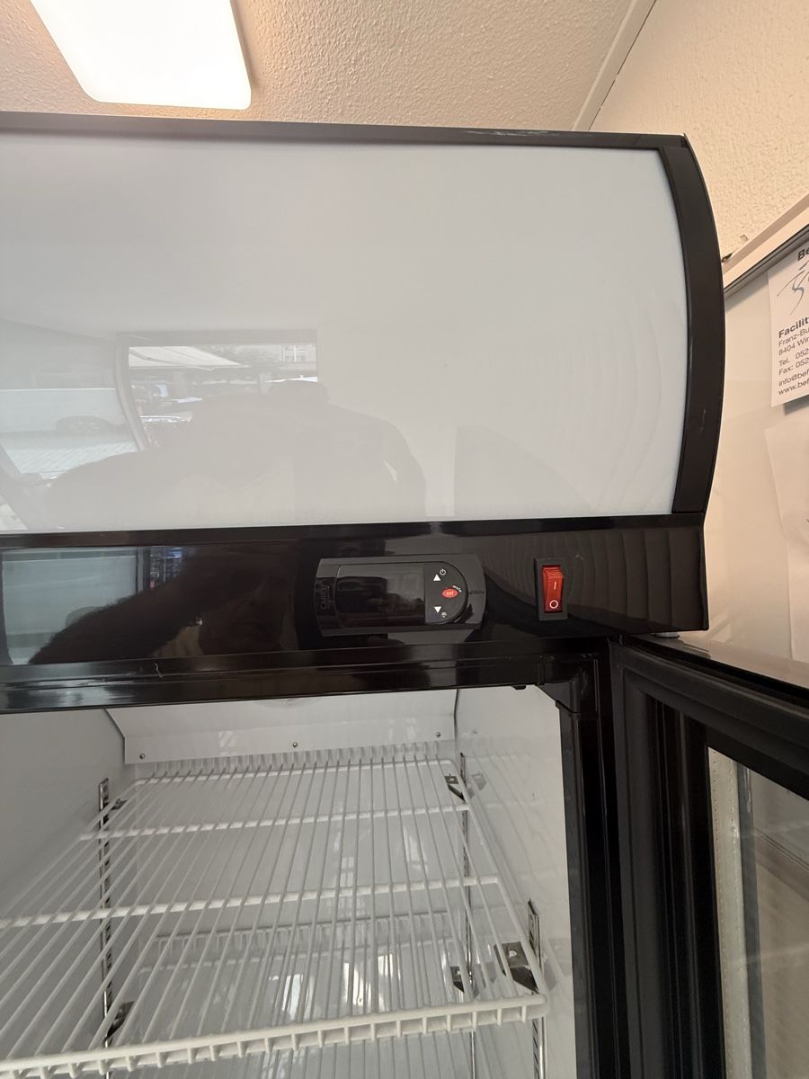 Réfrigérateurs: Kühlschränke Vitrine  – Défectueux à Zürich par pey_mtw2 4