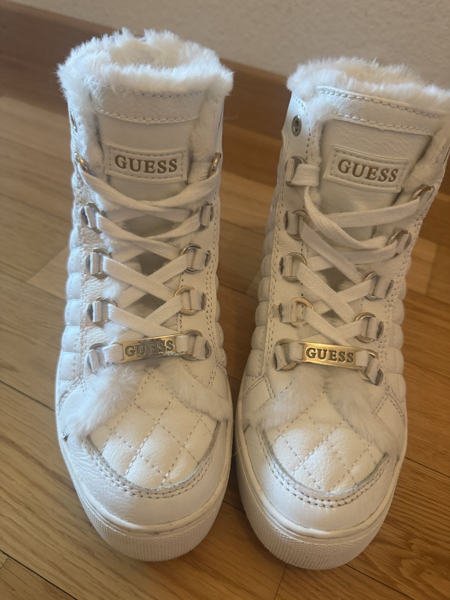 Guess Scarpe da donna: Guess Winterschuhe Gr.35\36 – Usato da Zürich venduto da Ekaterinek 3