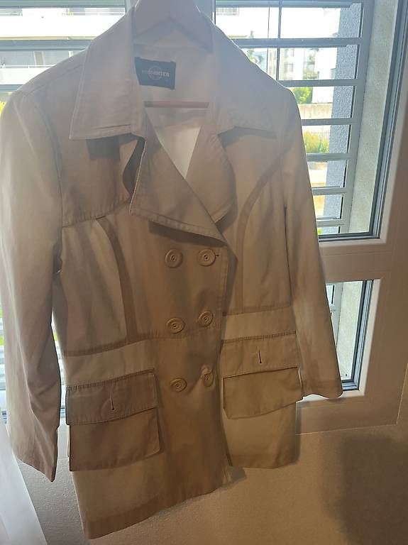 Cappotti: Manteau pour les femmes – Usato da Bulle venduto da Preteni 3