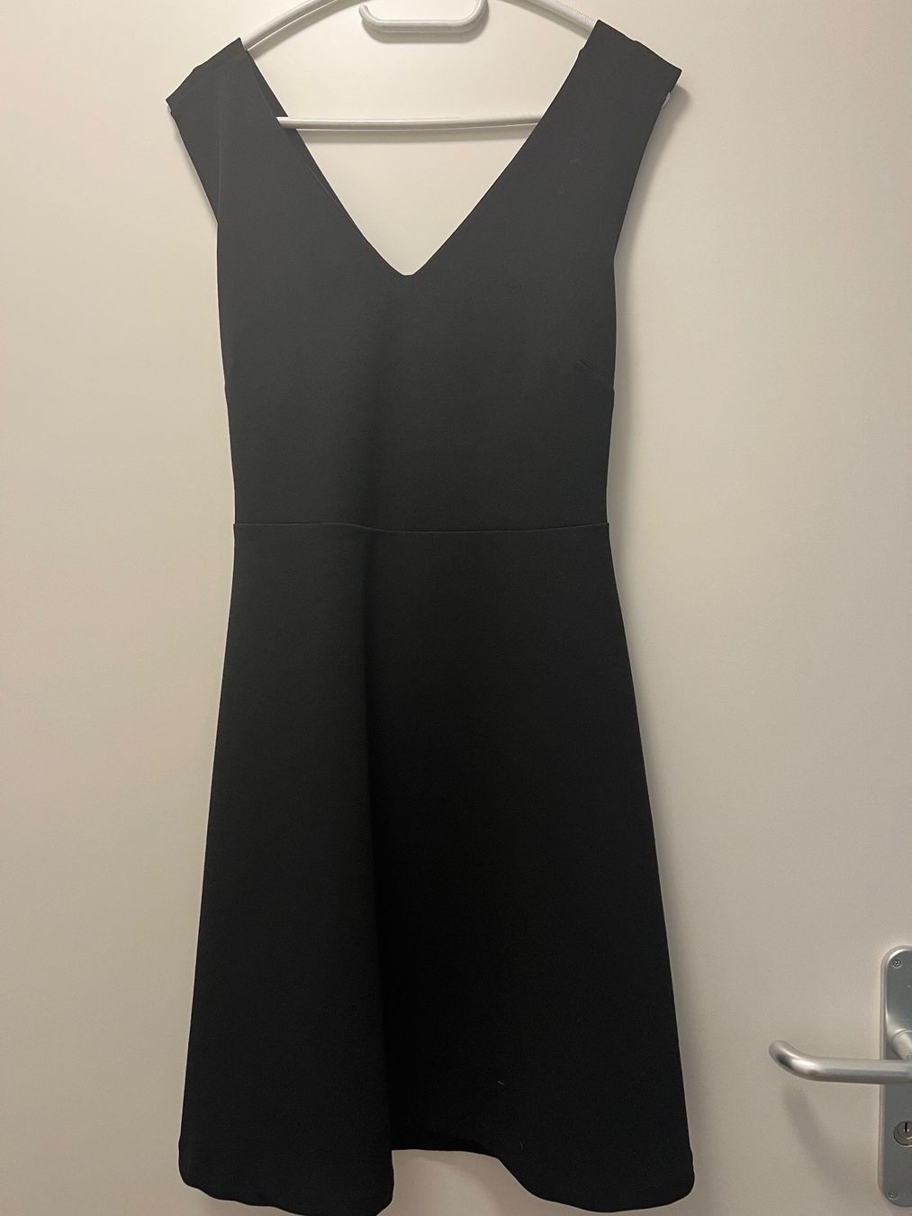 Vestiti: Robe La fée maraboutée noire M joli dos – Usato da Lugnorre venduto da cla_j6bq