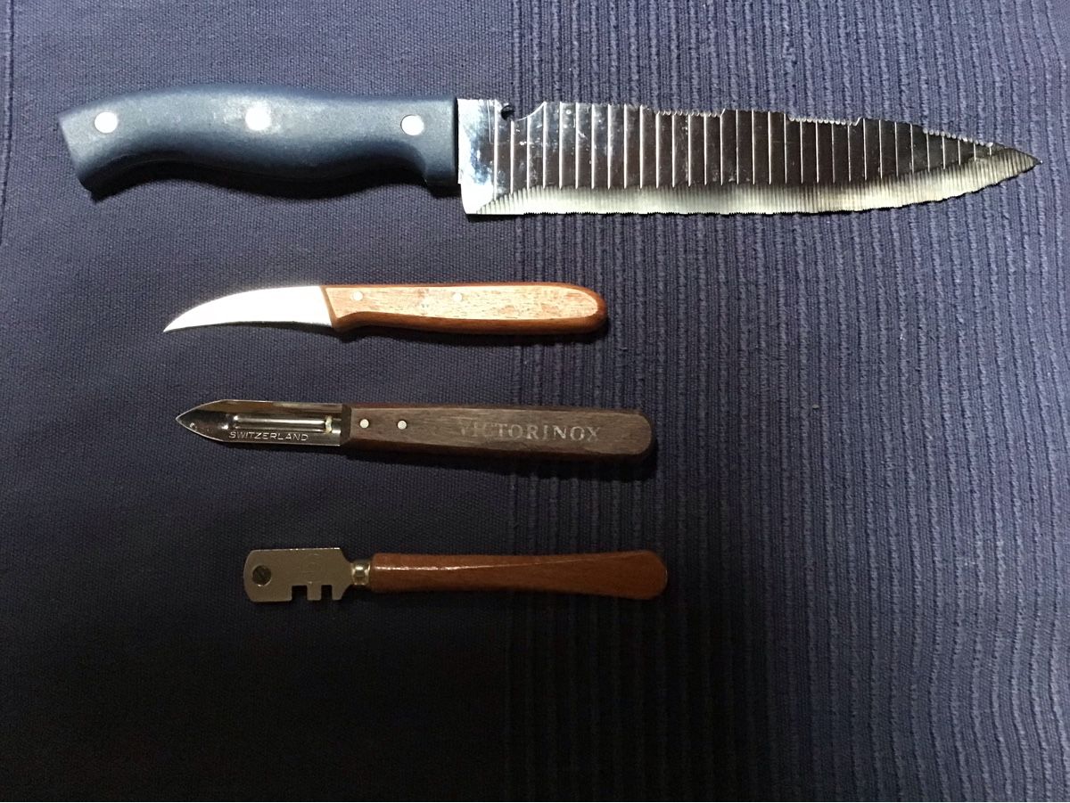 Küchenmesser: Küchenhelfer, Messer und Glasschneider – Gebraucht aus Rüti ZH von Wernika1