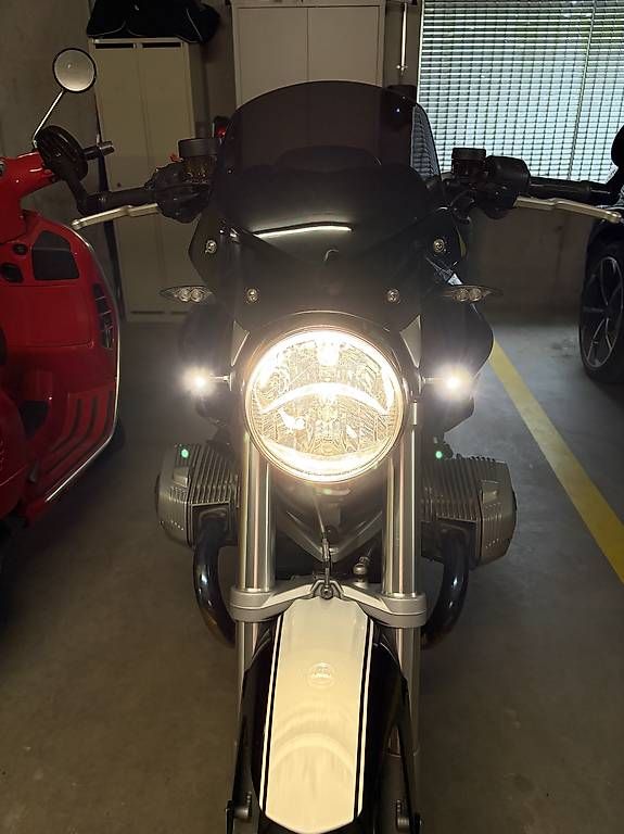 Strada: BMW R1200R – Usato da Domat Ems venduto da Releib70 4
