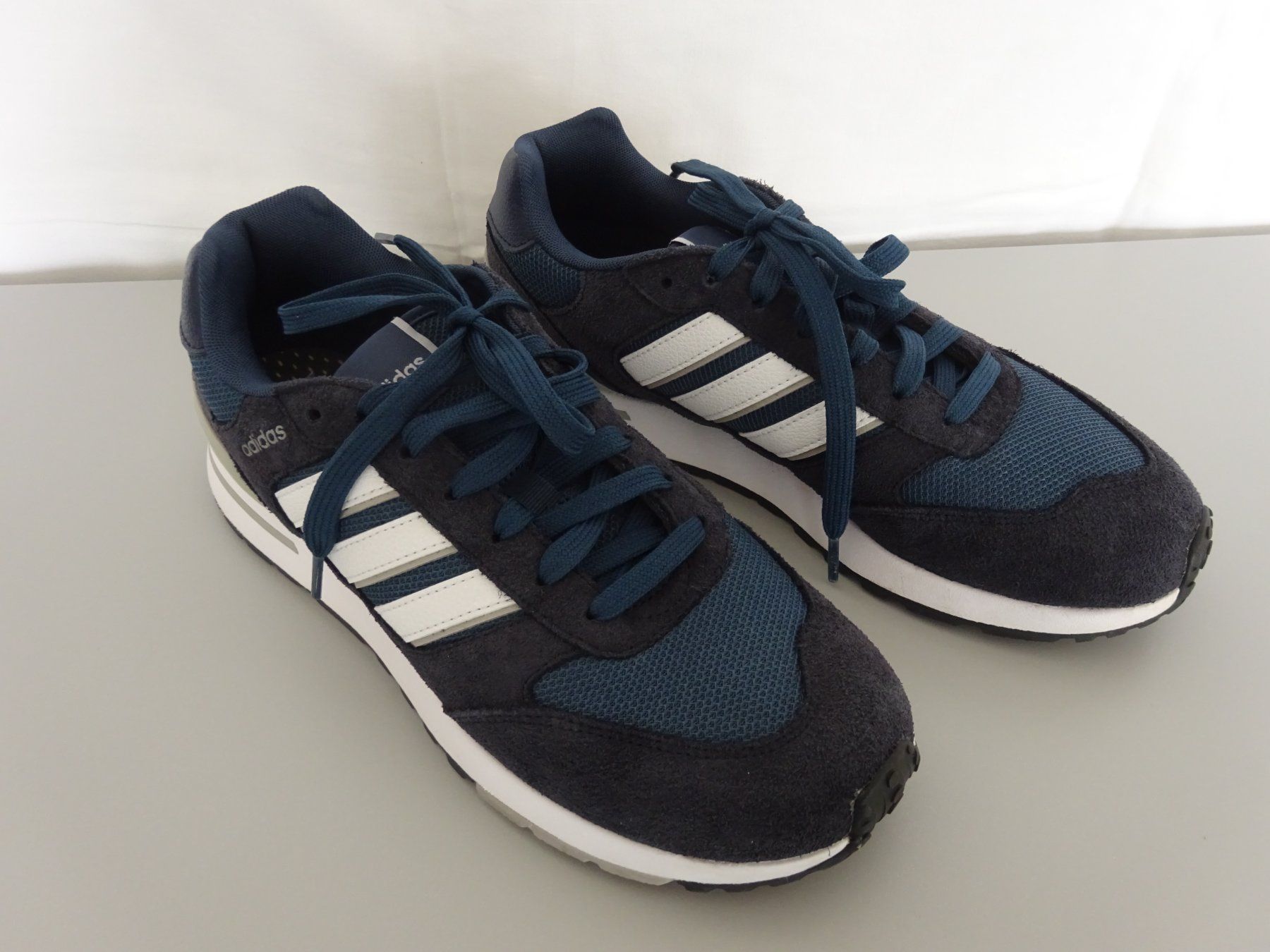 Adidas Scarpe da uomo: Adidas Sneakers, Herrenschuhe – Usato da Birmenstorf venduto da Poweroldies