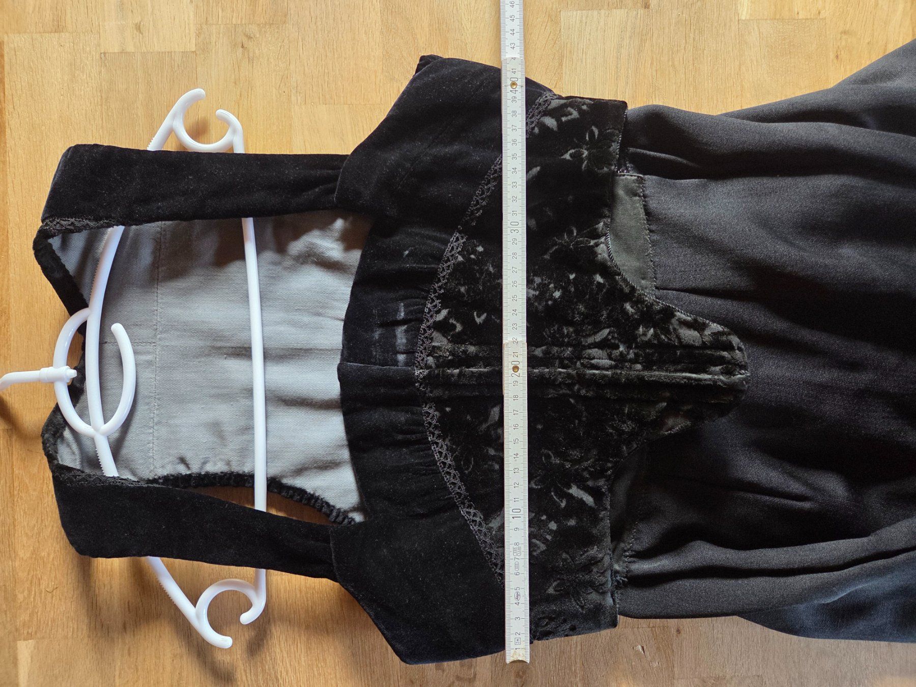 Costumes: Gotthelftracht – D'occasion à Arni BE par she_p6nm 9