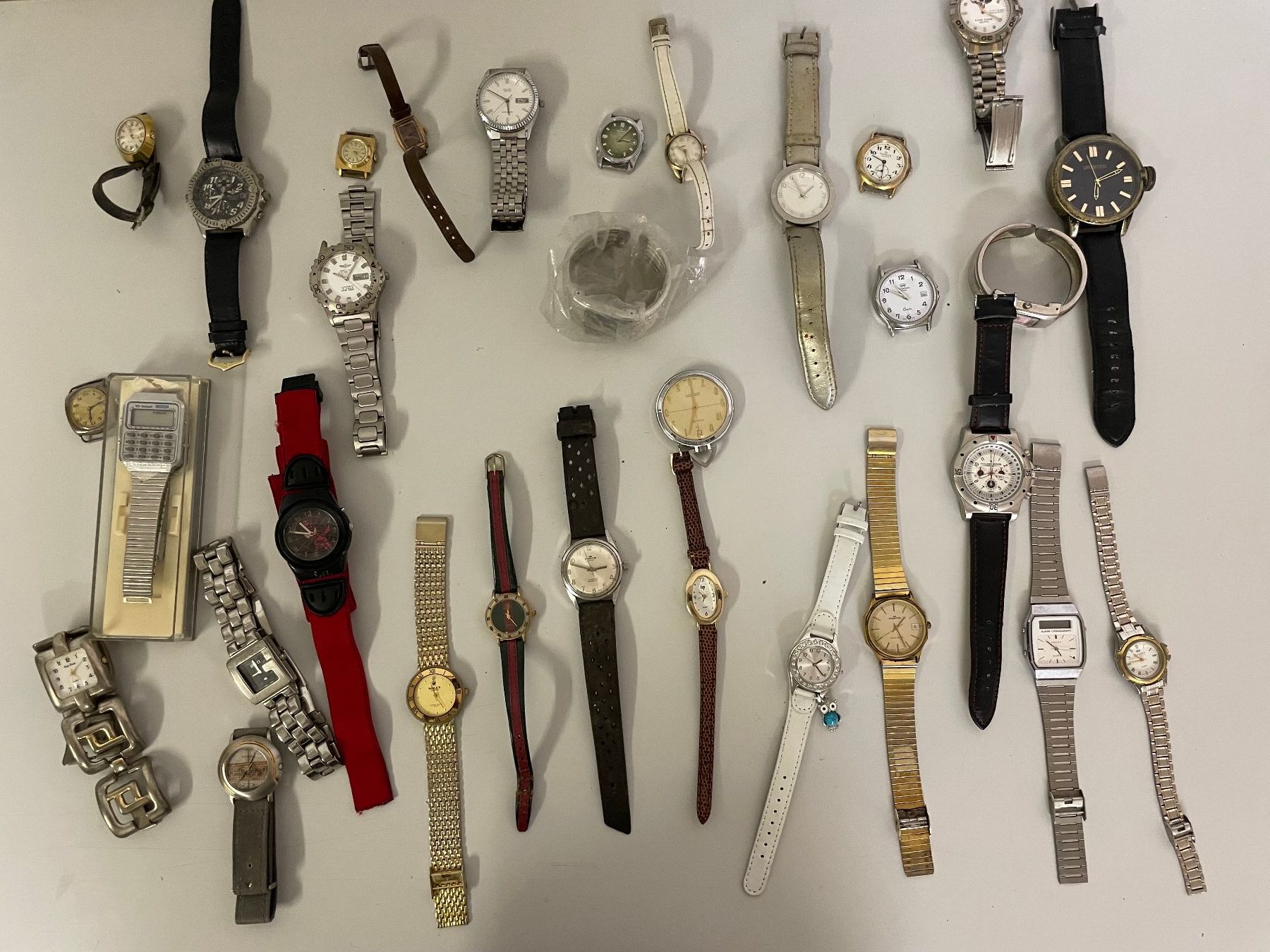 Uhren: lots de montre a quartz et mecanique – Defekt aus La Croix (Lutry) von netrajet