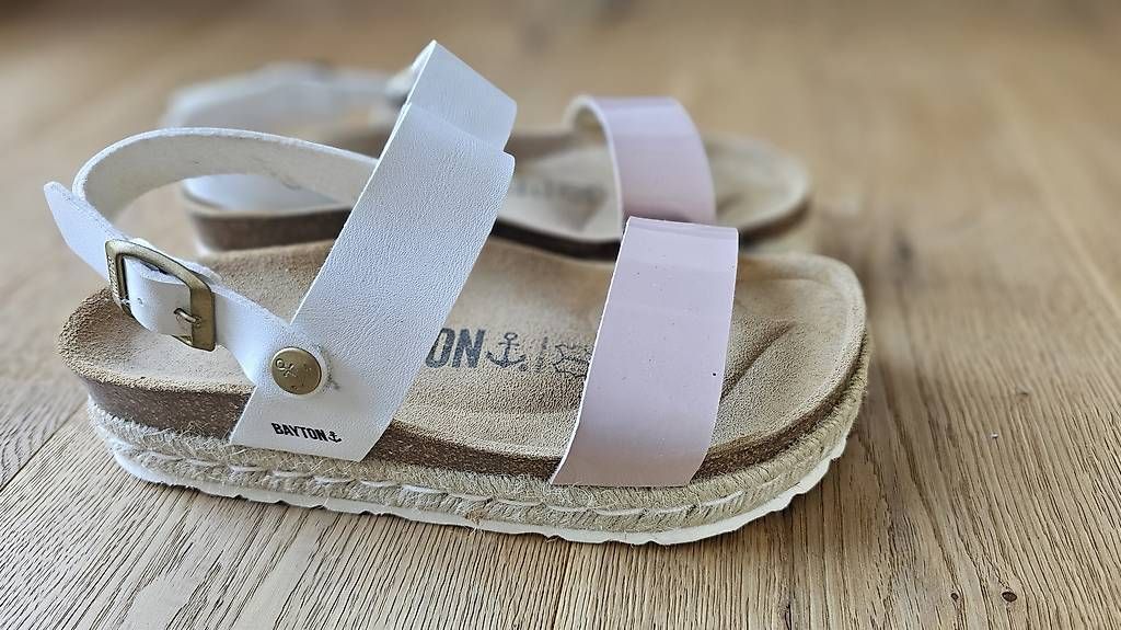 Scarpe da donna: Sandalen Grösse 37 – Usato da Elgg venduto da soleo509