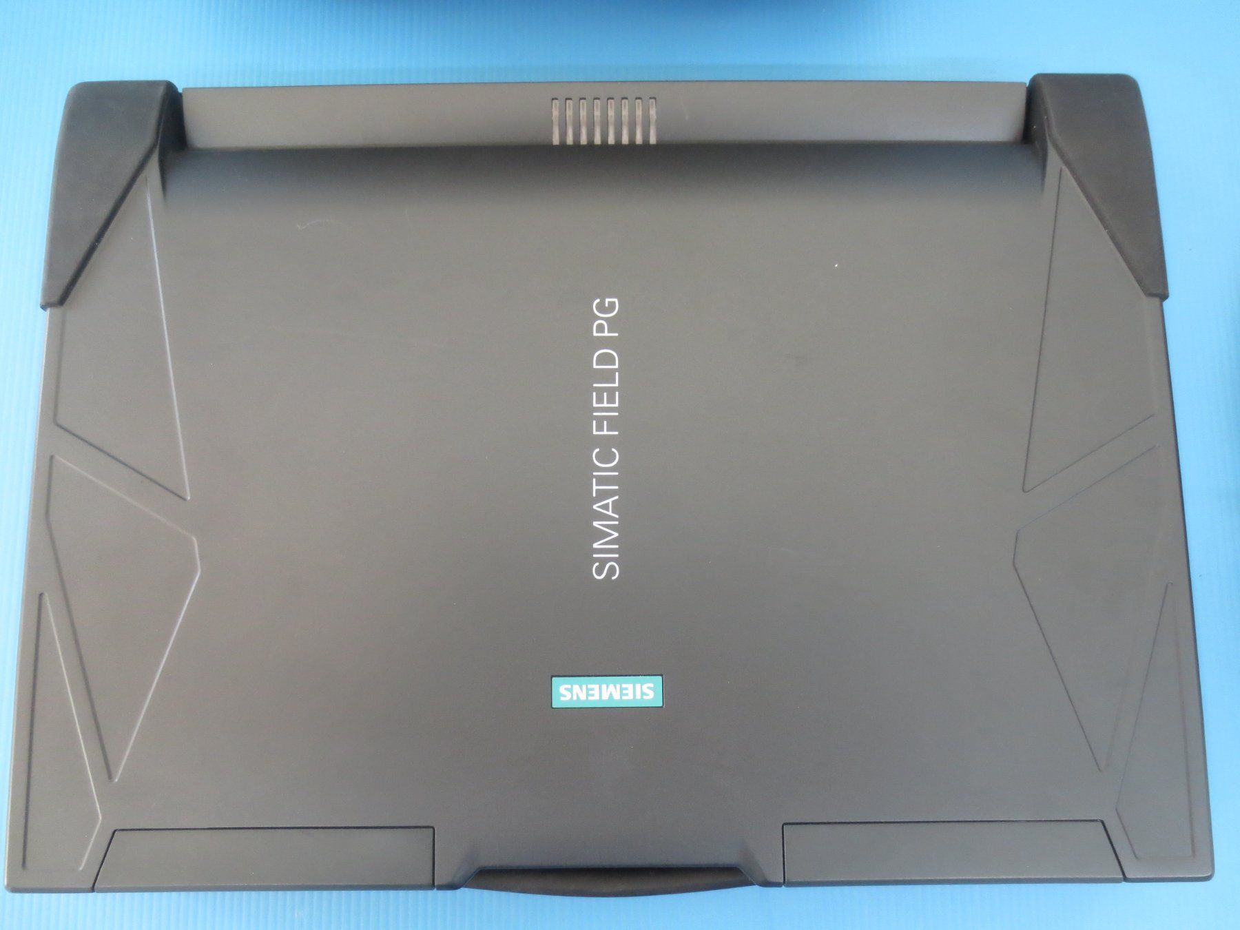 Notebook: Siemens Simatic Field PG M5 Top Zustand – Usato da Sulz LU venduto da Elektrofachverkauf 4