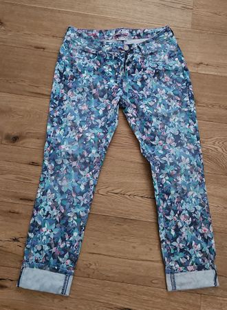 Street One Damen Jeans mit Blumenmuster, Grösse 31