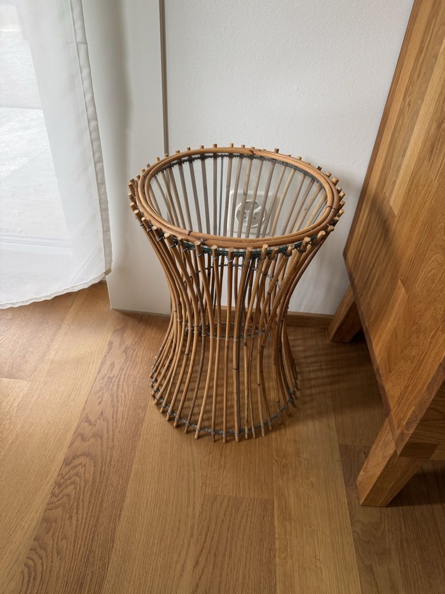 Tavoli: Boho Holzbeistelltisch mit Glasplatte – Usato da Basel venduto da tanieli 1