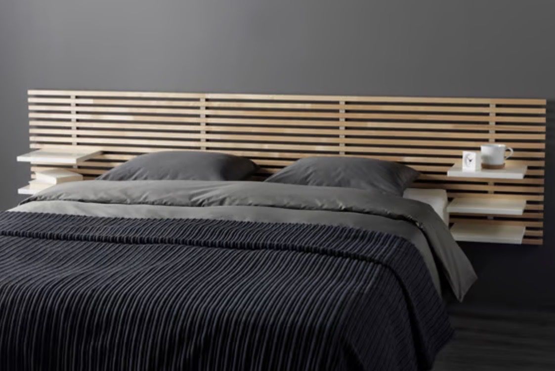 Betten: MANDAL Bett Kopfteil mit Ablageflächen – Gebraucht aus Zürich von Floellocco
