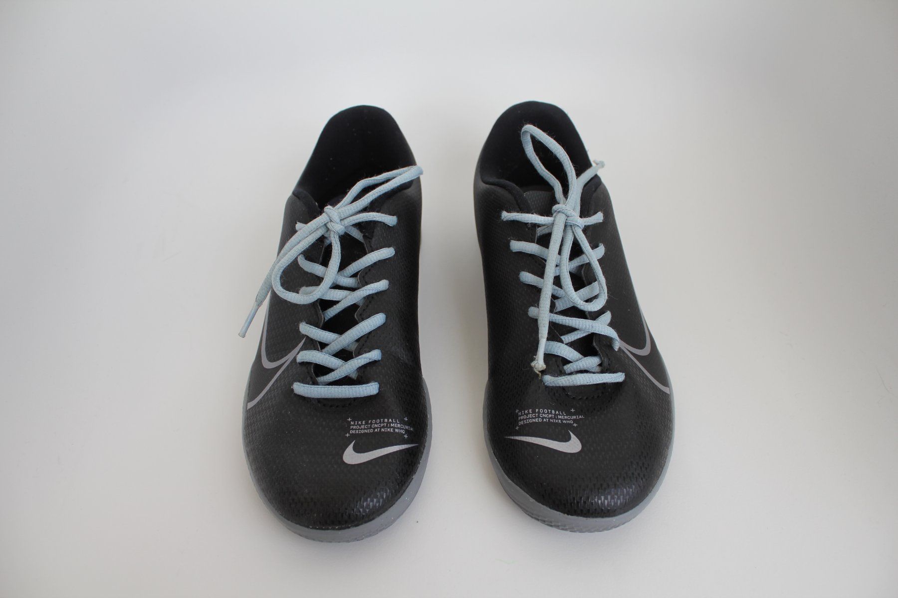 Nike Scarpe per ragazzi: Chaussures Nike  t. 38.5 – Usato da Peseux venduto da Gilloss 1