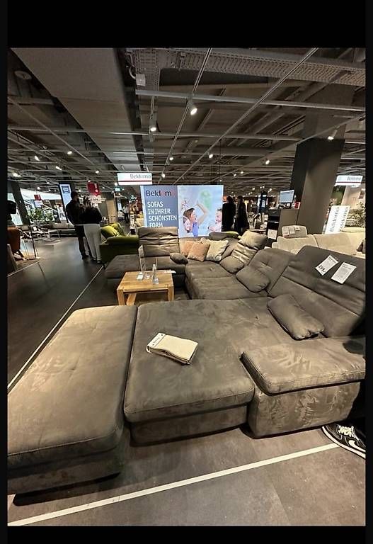 Divani: Grosse U-förmige Wohnlandschaft in Anthrazit  – Usato da Zürich venduto da lej_7lbp