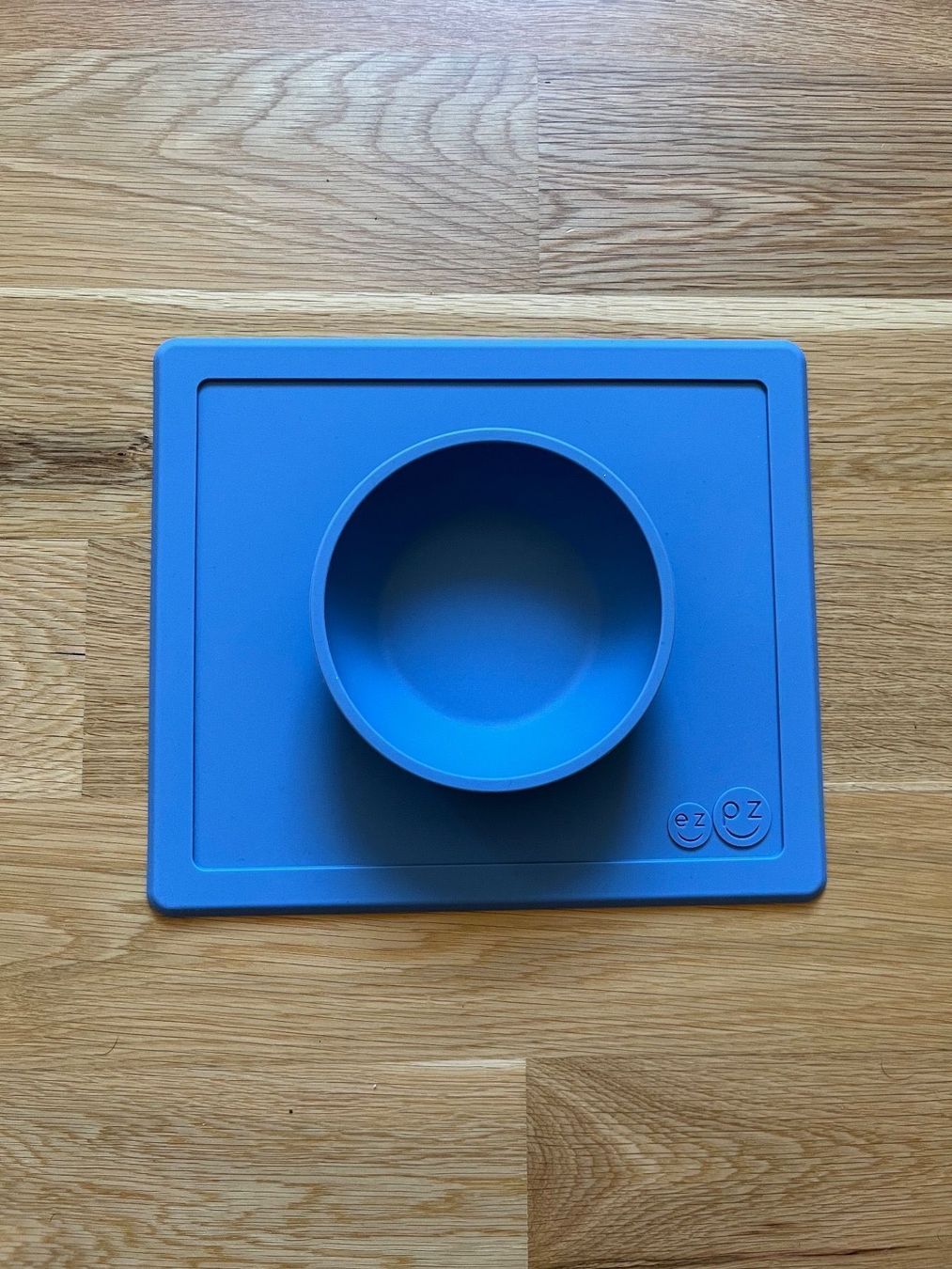 Piatti: EZPZ Happy Bowl Indigo – Nuovo (secondo la descrizione) da Interlaken venduto da fbnscl
