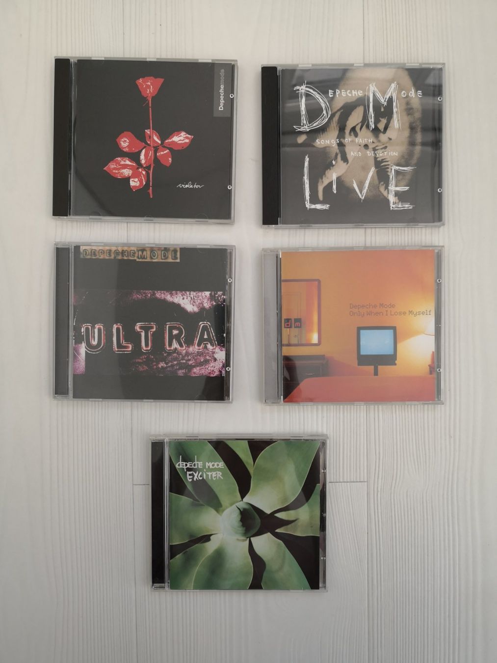 CDs: 🤩5 STK: DEPECHE MODE  CD'S – Neuf (Voir description) à Olten par Naja-Twins-Twins 1