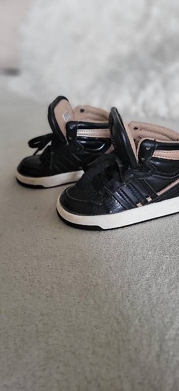 Scarpe per ragazzi: Nikeschuhe Gr. 22 – Usato da Sempach venduto da mysteraoxx 2