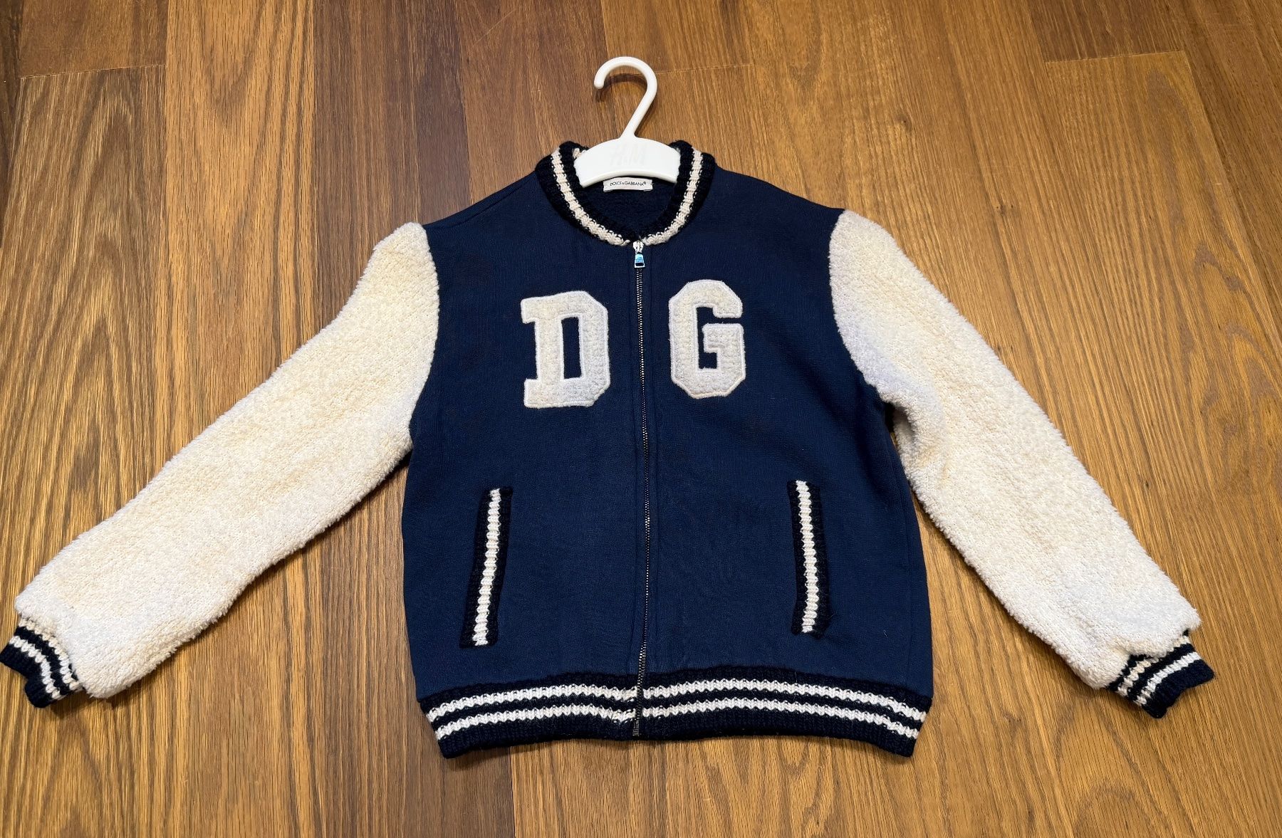 Dolce & Gabbana Vestes & Manteaux: Dolce & Gabbana, Kinderjacke, Gr. 6 – D'occasion à Horgen par Auction-Kings