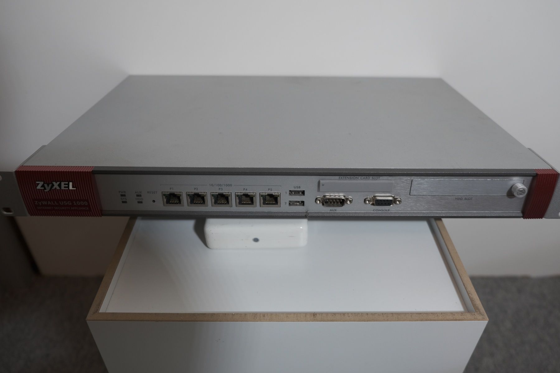 Zyxel Firewall: Firewall Zyxel ZyWALL USG 1000 – Usato da Egg SZ venduto da fsc_g2v2 1