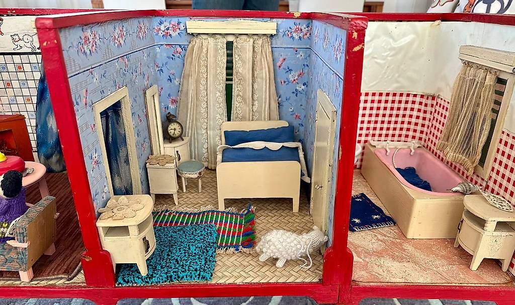 Puppenhäuser & -möbel: Puppenstube  – Gebraucht aus Arlesheim von Naarebaschi 3