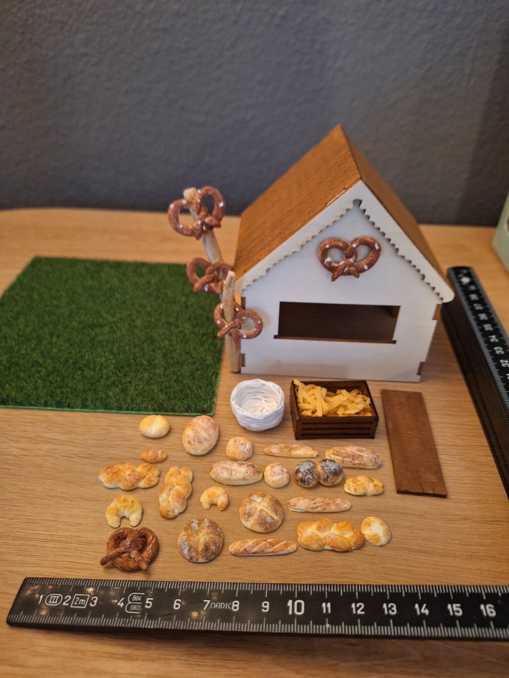 Case e mobili per bambole: Handmade Brot Bäckerei Laden – Nuovo (secondo la descrizione) da Zürich venduto da HandmadeTinyFood 2