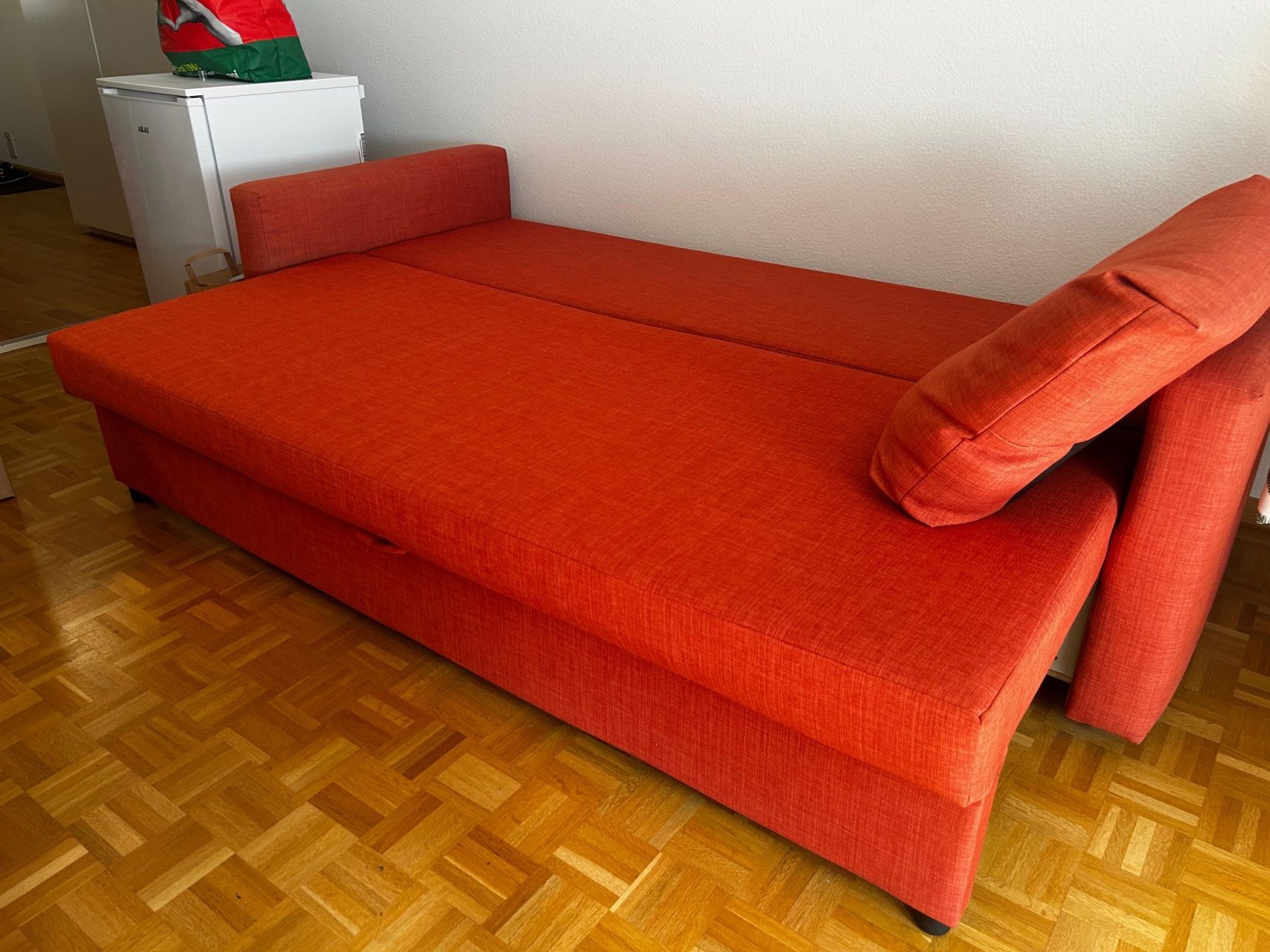 Ikea Divani: Sofà/Divano letto – Usato da Basel venduto da iri_h7xg 1