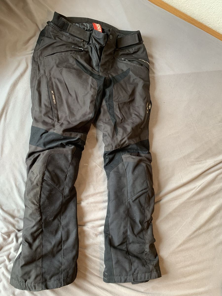 IXS Pantaloni: Pantalons moto Ixs noir taille M imperméable – Usato da Renan BE venduto da nil_fz9w