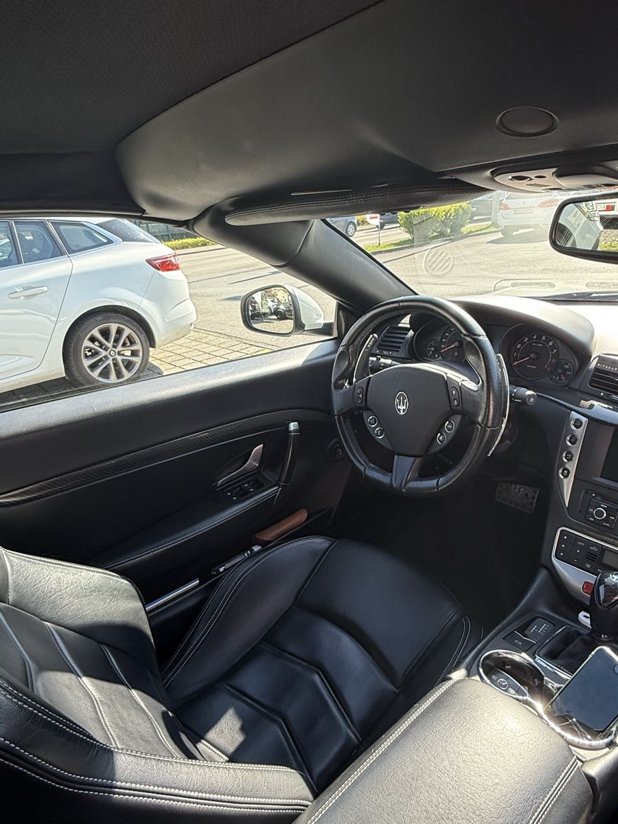 Maserati Automobili: Maserati GranCabrio MC Stradale – Usato da Luzern venduto da Vanosa 8